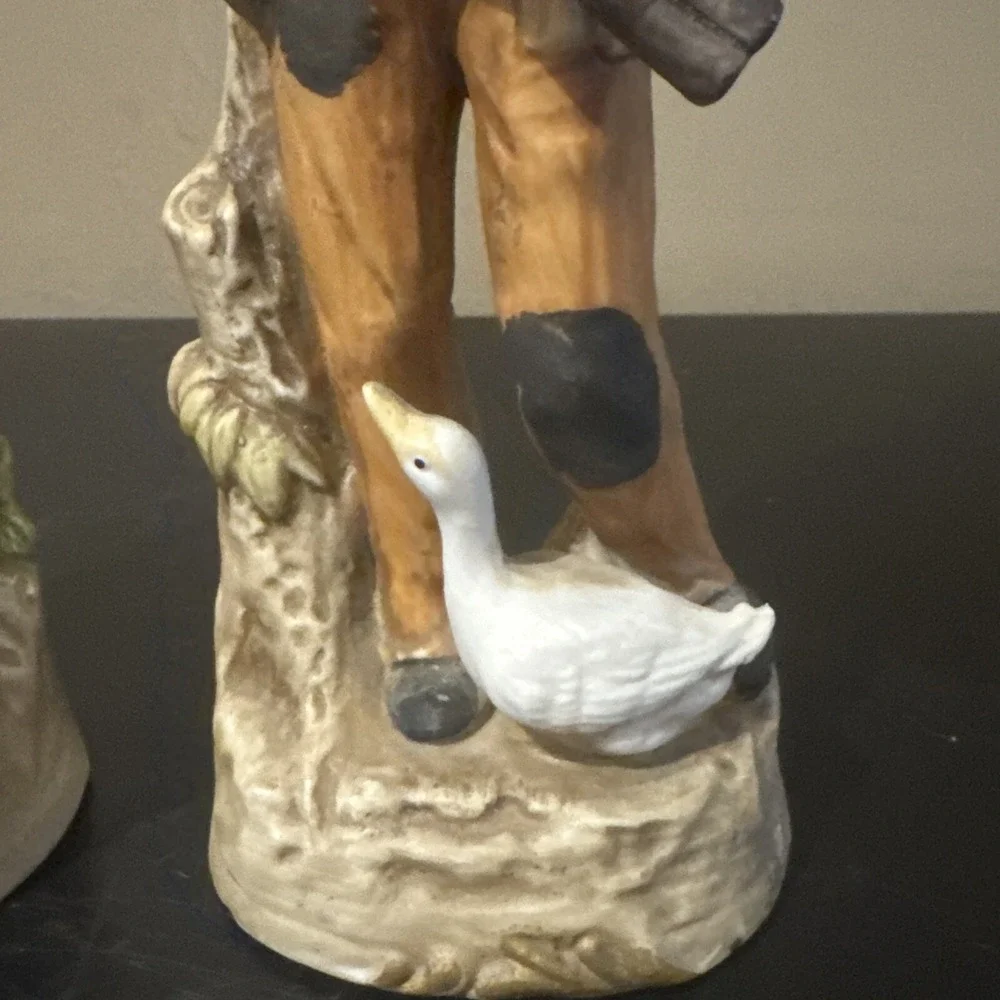 Vintage Pair Homco Home Interiors Porcelain Old Farmers Duck Puppy 1417 Figurine